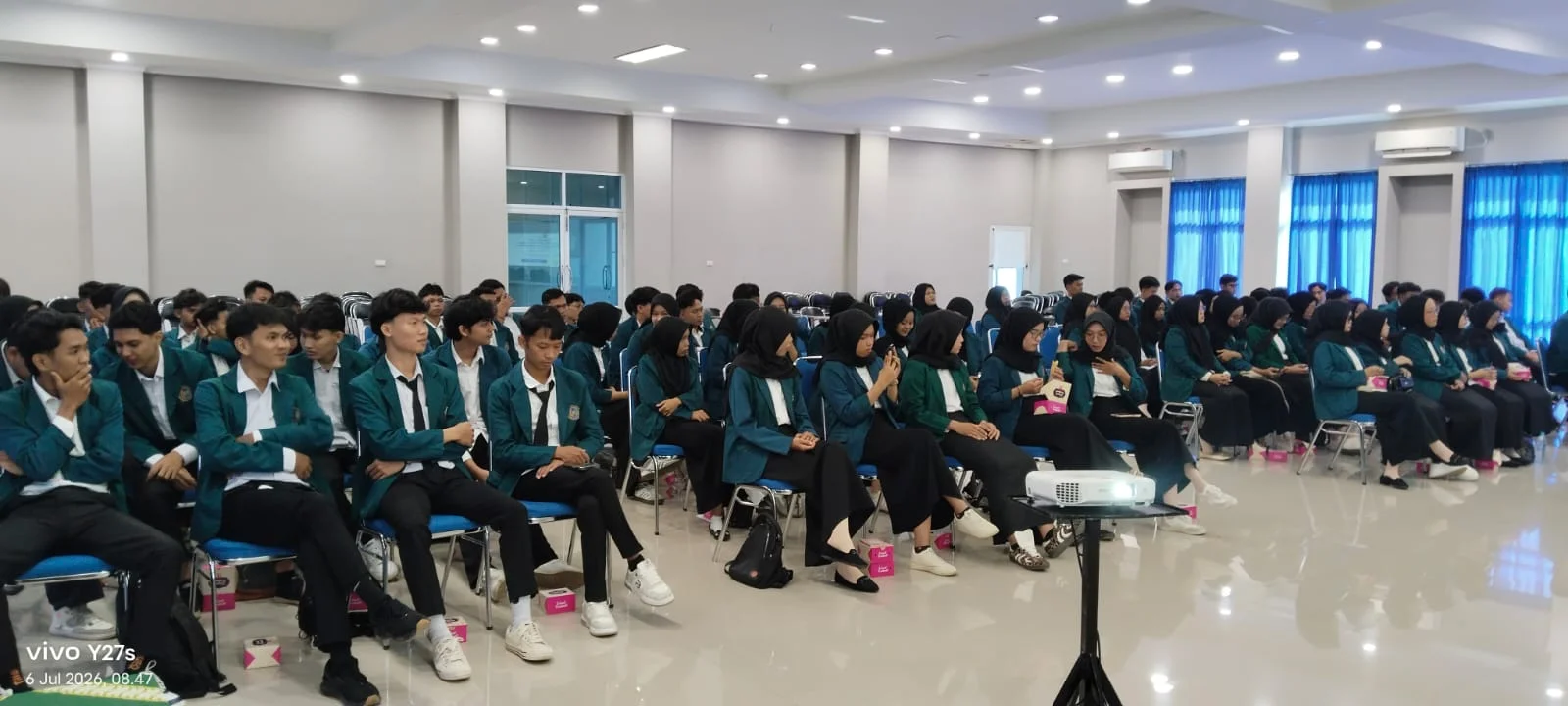 Mahasiswa KKN yang hadir di Pembekalan KKN 2026