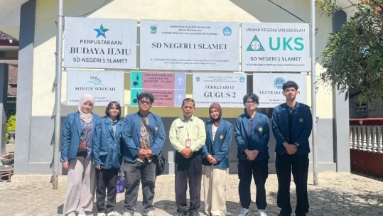 Tim KKN FSTeM UB melakukan koordinasi bersama pihak SD Negeri 1 Slamet untuk mengidentifikasi kebutuhan pengembangan website.