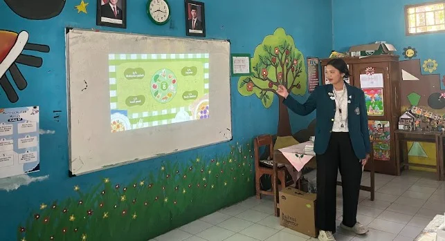 Pemberian materi edukasi “Isi Piringku”