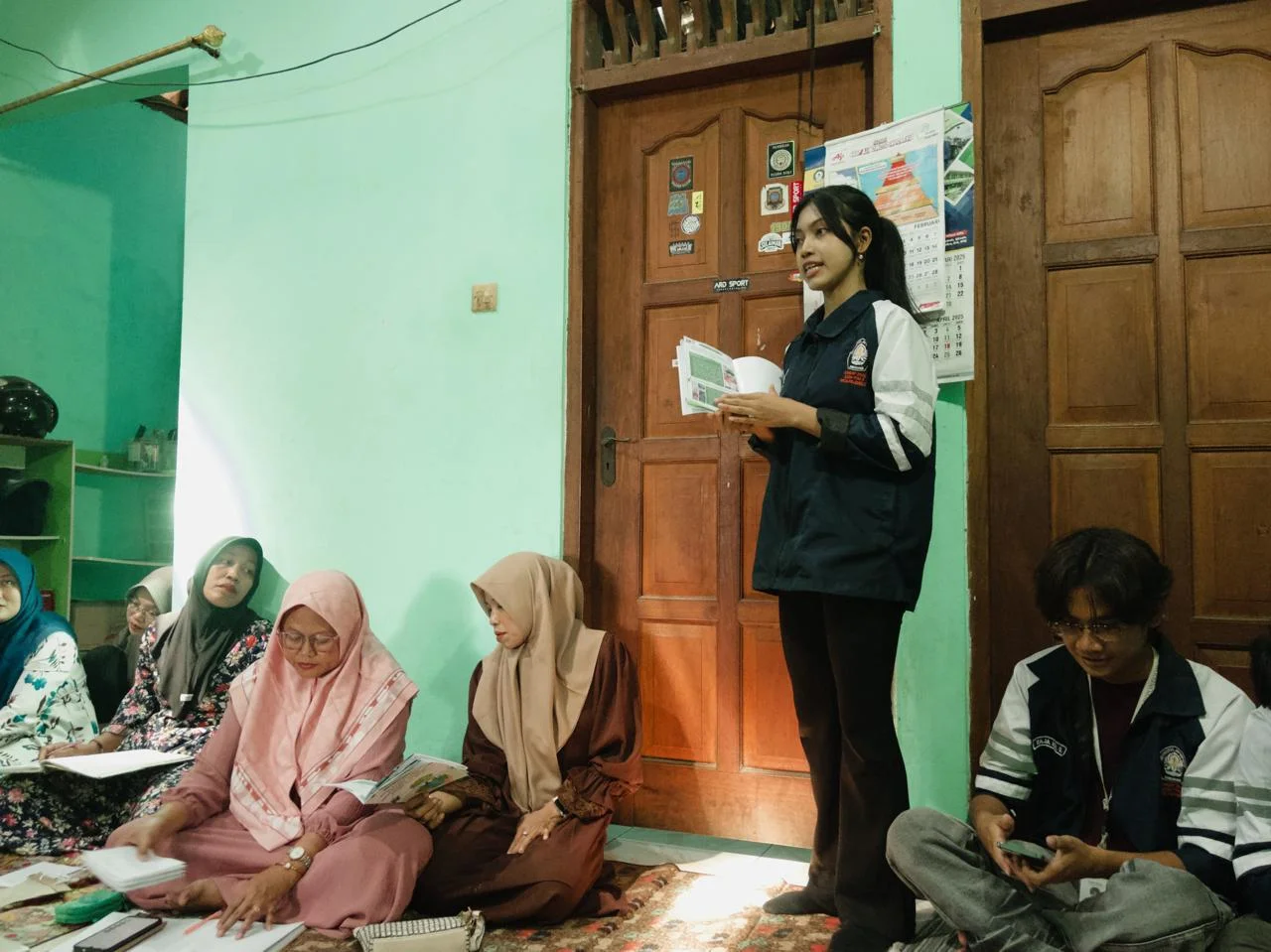 Pemberian materi pilah sampah