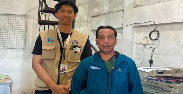 Analisis Manajemen Persediaan, Mahasiswa KKN UNISRI Bantu Pelaku Usaha di Desa Ketro Kelola Stok Barang