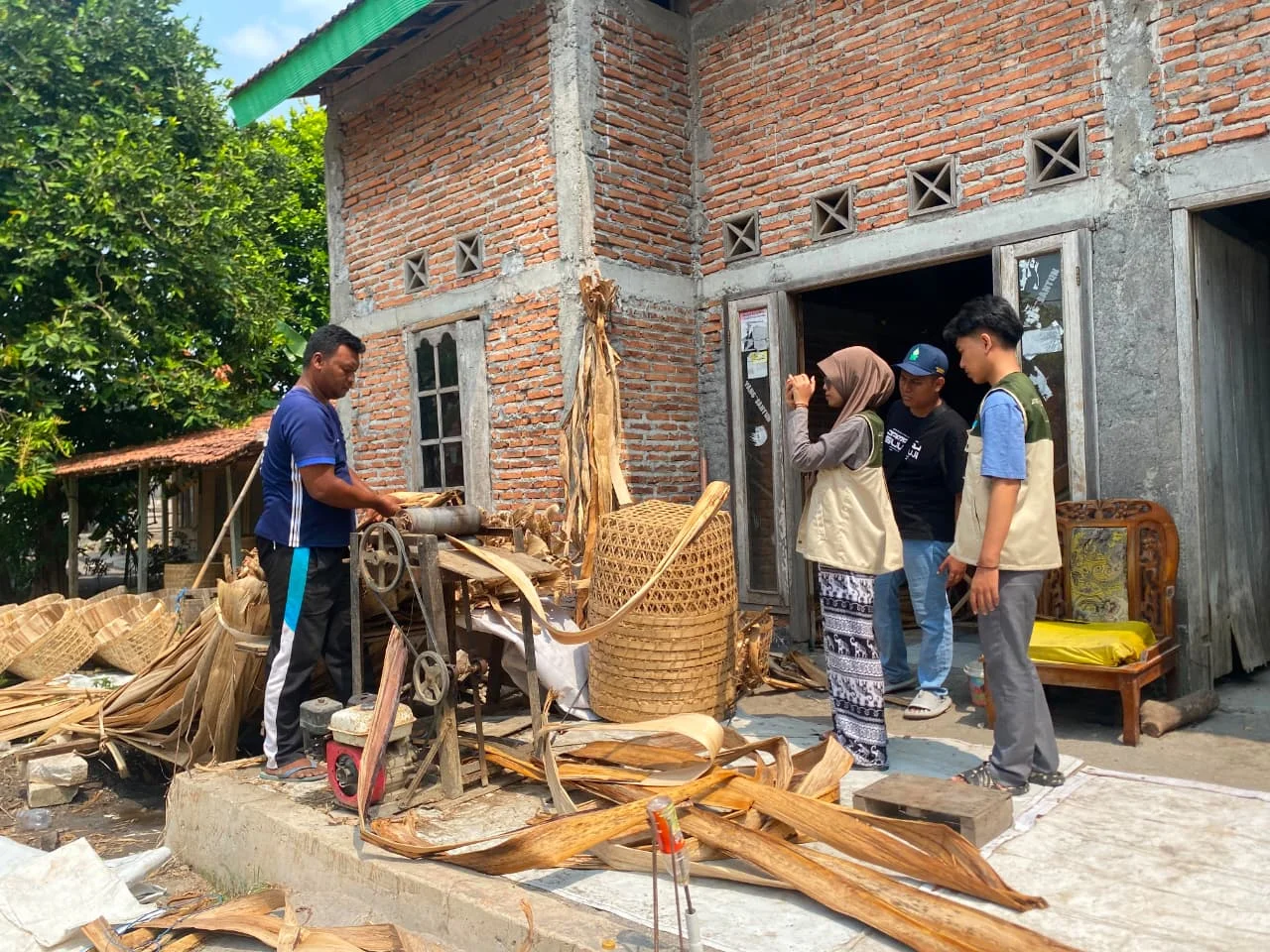 Mengenal Desa Pamongan Lebih Dekat: Menggali Potensi dan Cerita dari Desa”