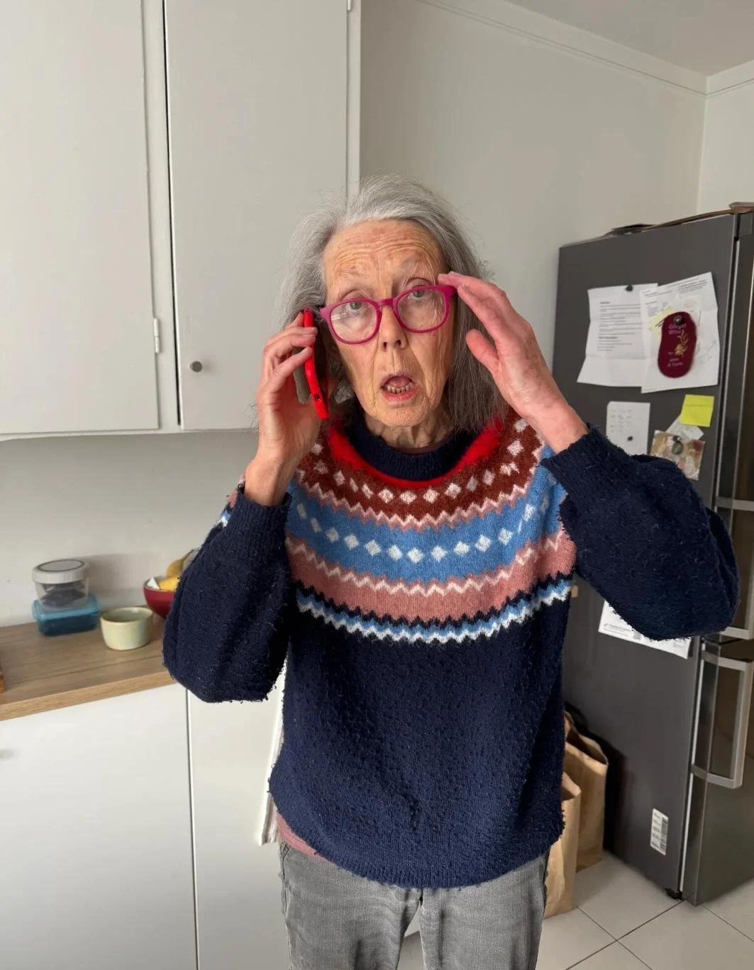 Respon Anne Carson saat menerima panggilan dari Komite Nobel Prize