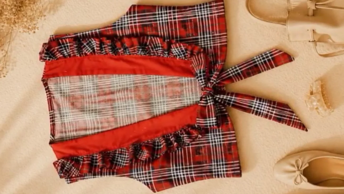 Rompi hasil dari Upcycling dari bahan kain flanel.