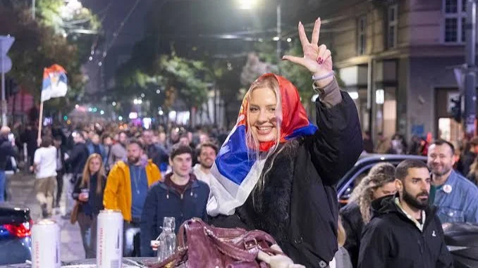 Raih 52% suara parlemen, Studentska Lista resmi mengakhiri dominasi Aleksandar Vučić. Hasil pemilu ini sekaligus menjadi