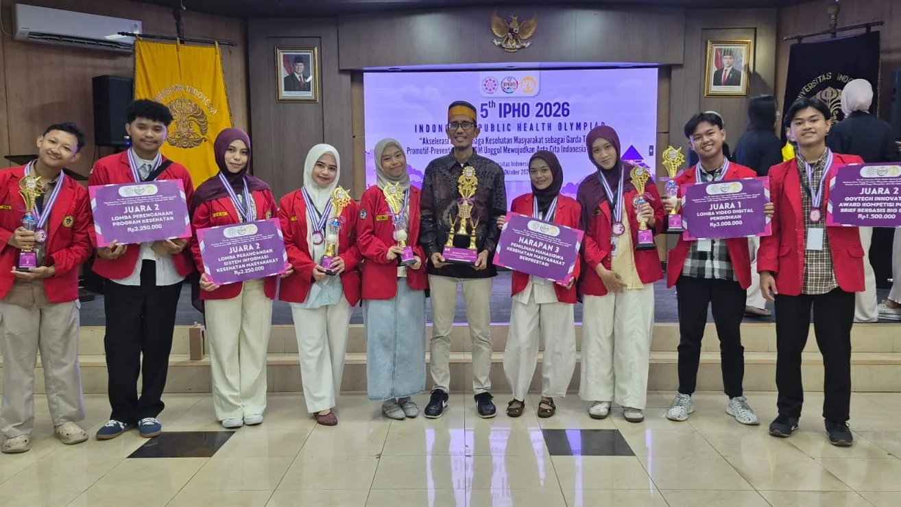 Delegasi mahasiswa Universitas Hasanuddin di 5th Indonesia Public Health Olympiad